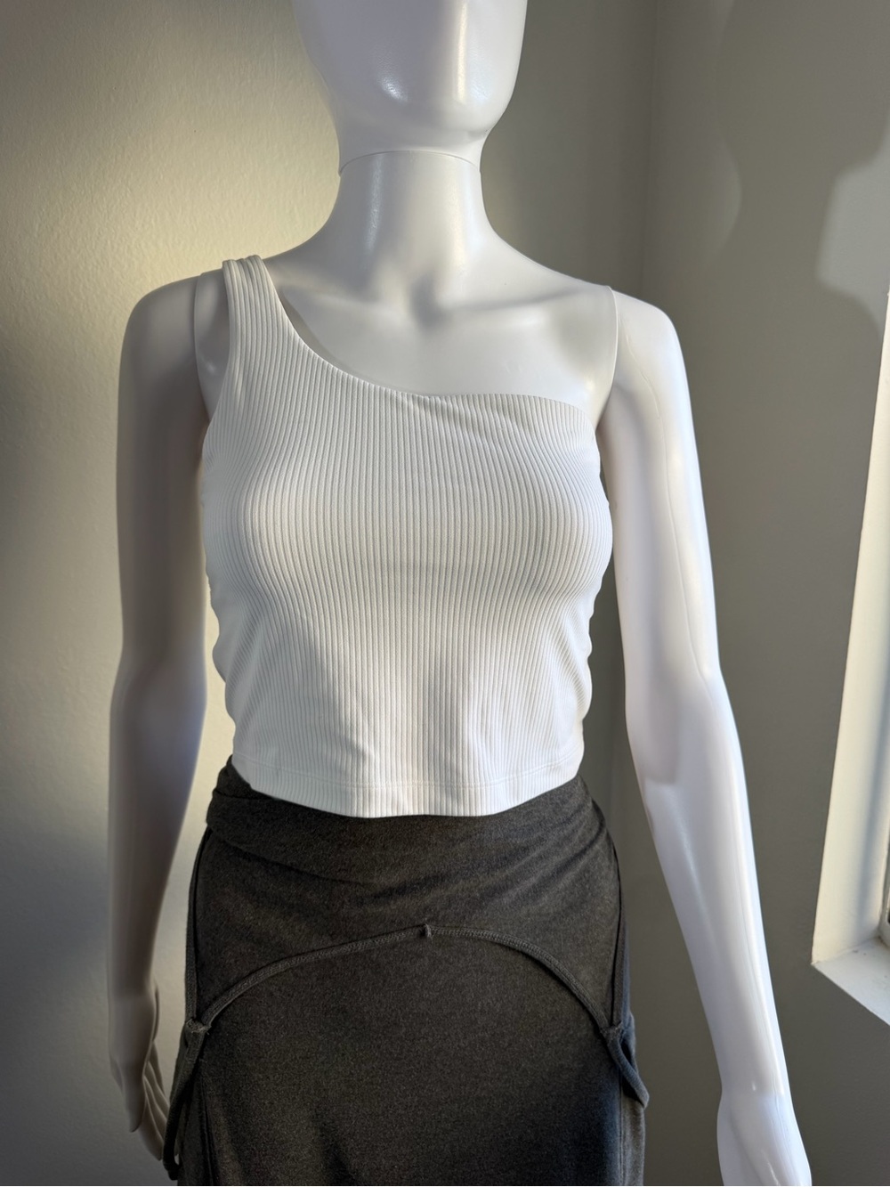 lululemon athletica White Ribbed One-Shoulder Crop Tank